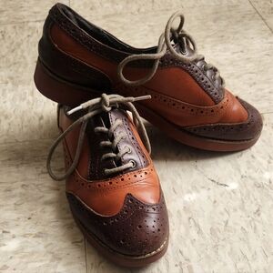 Bass Brown Leather Wingtip Womens Oxfords